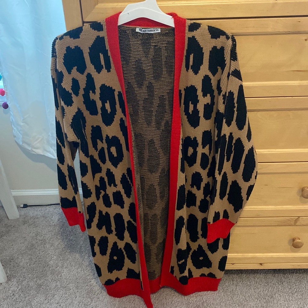 Tunic length animal print cardigan size XXL